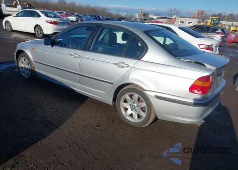 2005 BMW 325Xi z USA, uszkodzony, nr VIN WBAEU33495PN99552